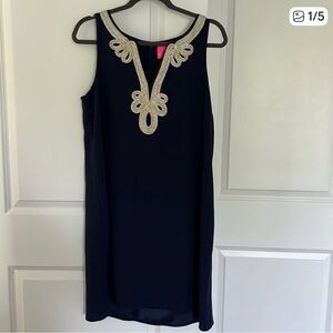 Like new size 8 Lilly Pulitzer Cherlyn soft shift Navy Blue dress